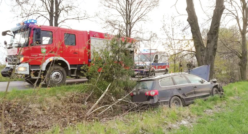 Jest wypadek, sępy się zlatują. Proszę rodzinę dziecka o kontakt, przekażę informacje - tak się zaczyna