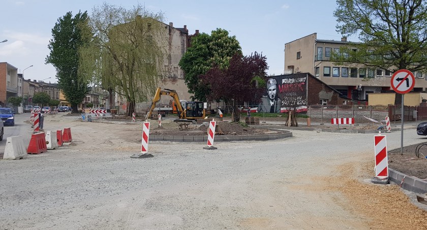 Uwaga! Od dzisiaj zmiana organizacji ruchu na Żeromskiego. Zwróćcie uwagi na znaki