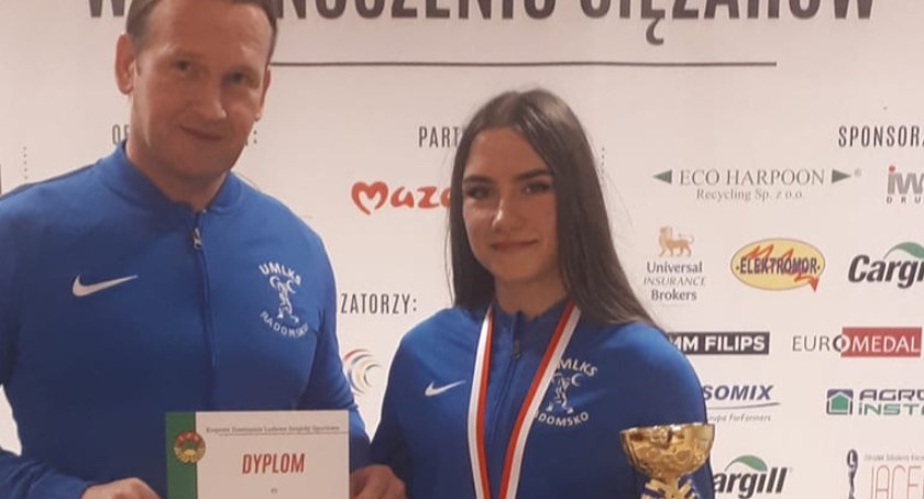 Kolejne sukcesy Oliwii Drzazgi na mistrzostwach w podnoszeniu ciężarów