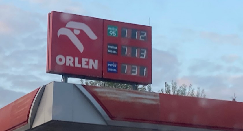 Trzymacie się za portfele? W końcu mamy jak na Zachodzie: benzyna w Radomsku już po 7,12 zł