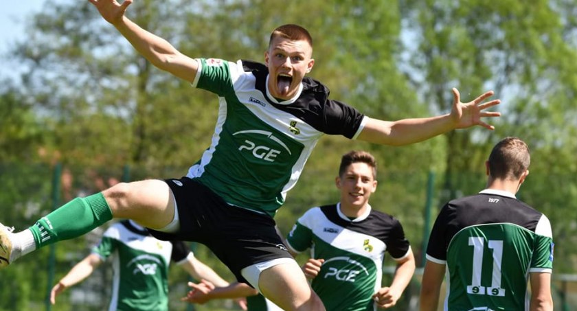 Mateusz Kempski, piłkarz z Radomska zapewnił zwycięstwo GKS Bełchatów