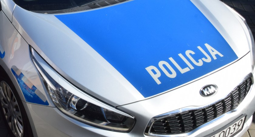 Dwaj pijani za kierownicą. Obaj mieli po 3 promile w wydychany. Obaj jechali wężykiem