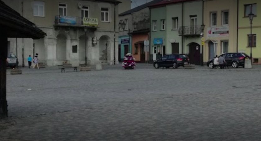 Mieszkańcy Przedborza wybiorą nazwę dla parku przy ulicy Krakowskiej. Trwa głosowanie