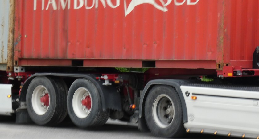Radosław Rączkowski: Gdzie trafiają ścieki z myjki, która czyści ciężarówki na terminalu?