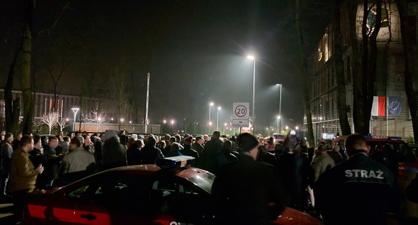 Strażacy ochotnicy z Przedborza otrzymali 25 tys. zł dotacji. Kupią sprzęt i mundury
