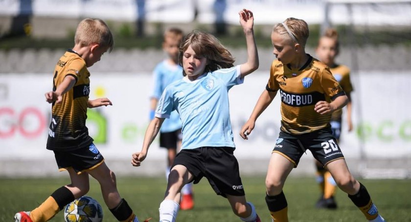 Chłopcy z rocznika 2013 zajęli 4. miejsce na turnieju piłki nożnej „Steel CUP