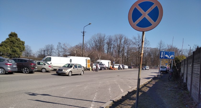Podczas Dni Radomska targowy plac stanie się miejskim parkingiem. Dla wszystkich. Bezpłatnie