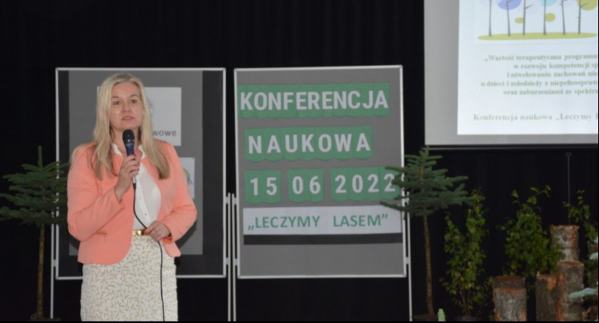 „Leczymy lasem”. Konferencja naukowa w Specjalnym Ośrodku Szkolno-Wychowawczym