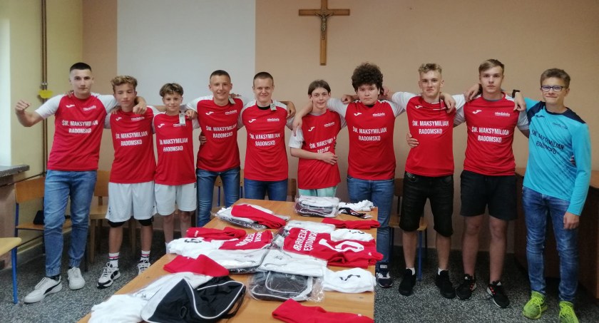 Piłkarze z parafii pw. św. Maksymiliana w Radomsku﻿ w finale Mistrzostw Polski Liturgicznej Służby Ołtarza