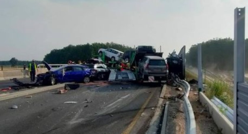 Wypadek śmiertelny na autostradzie A1 między Kamieńskiem a Piotrkowem Trybunalskim