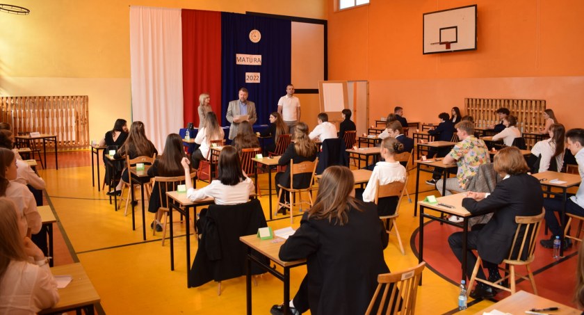 Wyniki matur 2022: w Radomsku najlepsi okazali się absolwenci I LO. Sprawdź, kto był na drugim miejscu