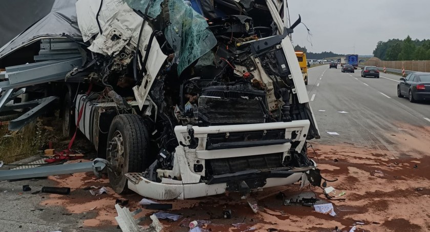 Kolejne zderzenie samochodów ciężarowych. Tym razem na autostradzie A1 na wysokości Słostowic 