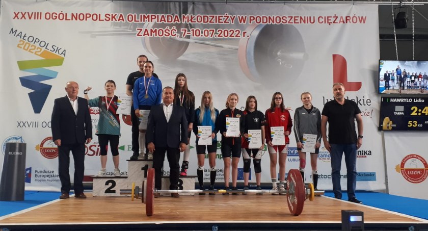 Oliwia Drzazga na najwyższym stopniu podium podczas XXVIII Ogólnopolskiej Olimpiady Młodzieży