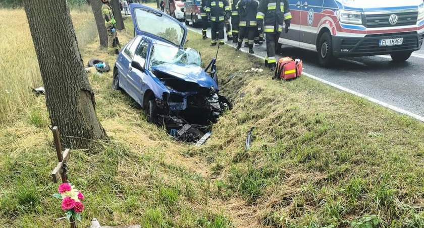 Wypadek w miejscowości Granice. Zderzenie dwóch samochodów osobowych. Poszkodowane dwie osoby 