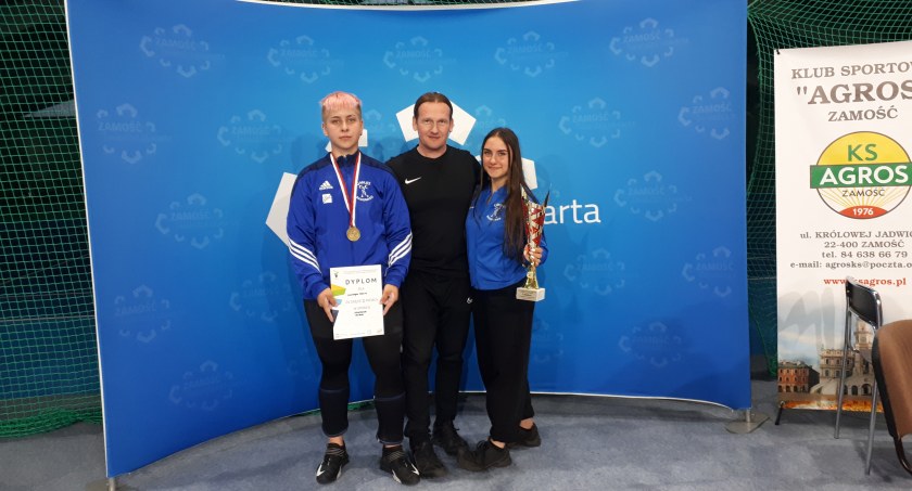 Sztangiści z medalami. Udany start na pomostach XXVIII Ogólnopolskiej Olimpiady Młodzieży