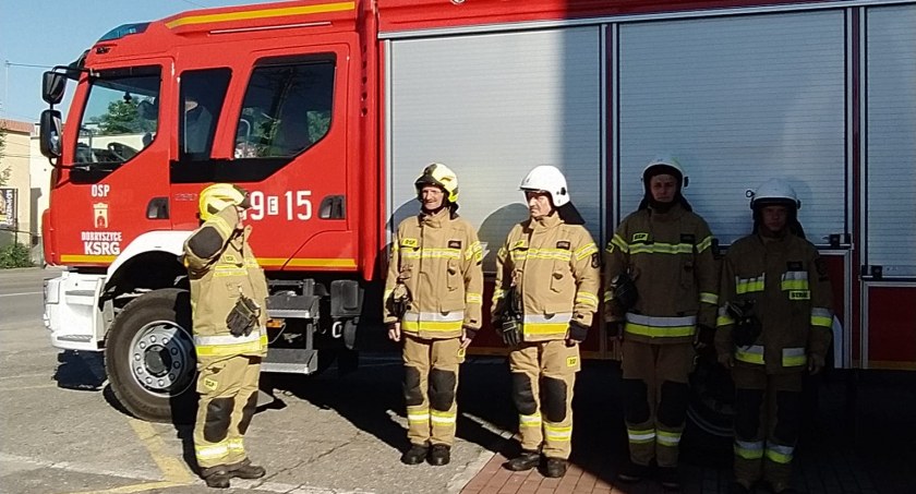 Strażacy oddali hołd tragicznie zmarłemu strażakowi, Marcinowi 
