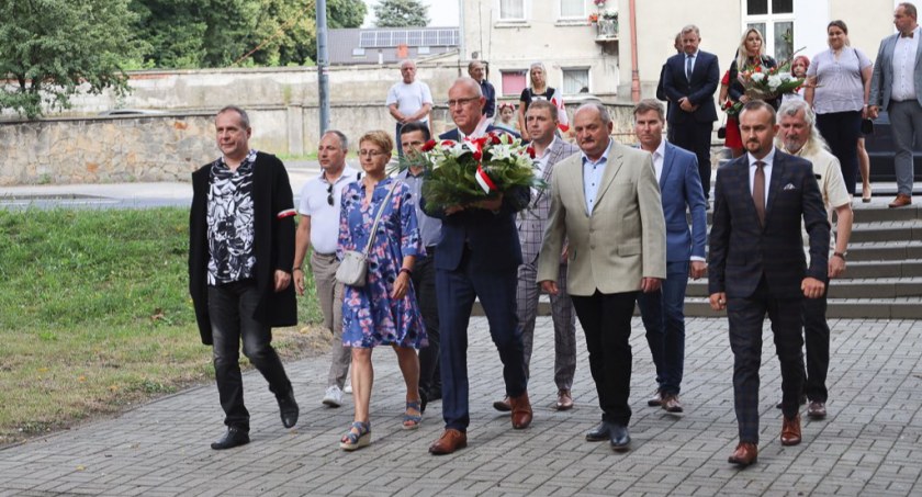 Czy obchody Powstania muszą się kojarzyć z wykrzykiwaniem haseł o nacjonalistycznym odcieniu? [List do redakcji]