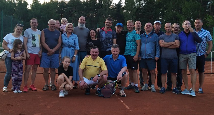 Era Tenisa: III edycja Amatorskiego Turnieju Tenisa Ziemnego na kortach MOSiR