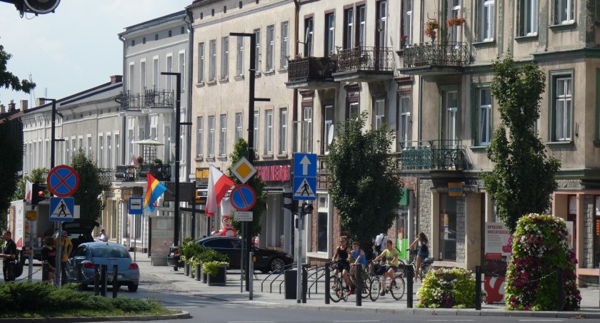Antoński do właścicieli kamienic przy Reymonta: Zróbcie coś. Ich obecny stan szpeci centrum