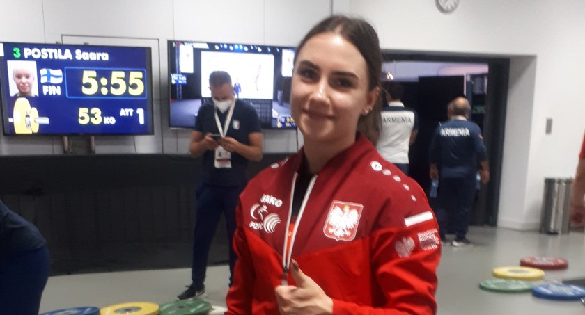 Medale sztangistek w Raszynie. Oliwia Drzazga wicemistrzynią Europy