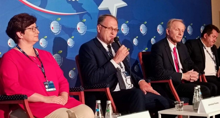 Prezydent Jarosław Ferenc wziął udział w Forum Ekonomicznym w Karpaczu