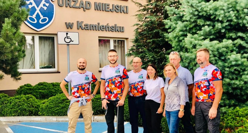 [WIDEO] Michał Ludwiczak wyruszył na trasę po raz szósty. Nie jest sam, towarzyszy mu ekipa 