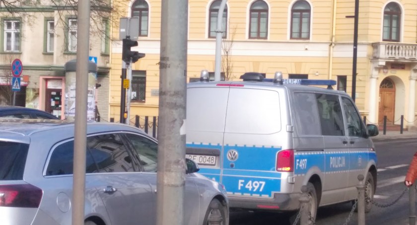 Nowy taryfikator: najsurowsze kary za wykroczenia wobec pieszych. Można stracić prawko