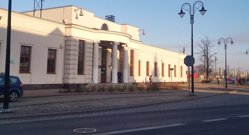 Pan Wojciech został pobity w okolicach dworca. Poszukuje świadków zdarzenia