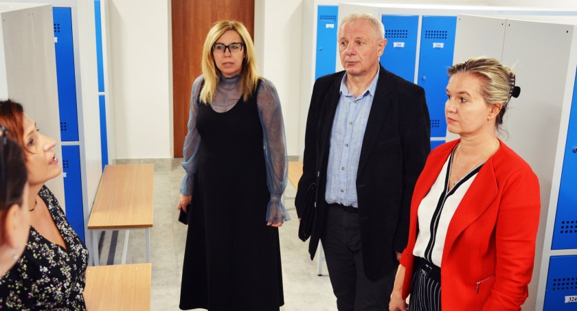 Uczniowie z II LIceum Ogólnokształcącego wreszcie mają nowe szatnie 