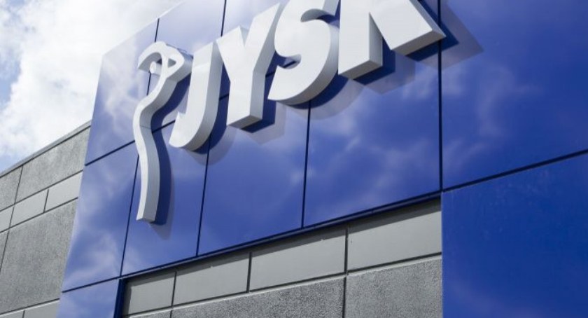 System przeciwpożarowy w firmie Jysk wezwał straż pożarną 