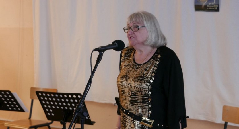 Stowarzyszenie Literackie Ponad zaprosiło na VI Noc Poezji i Muzyki do bursy szkolnej