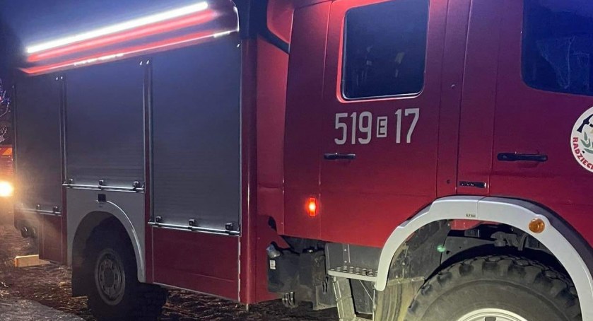 Poparzeni dwaj mężczyźni w pożarze domu w Woli Jedlińskiej