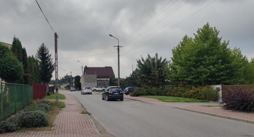 Czytelnik: Ulica Stara Droga stała się alternatywą dla Krakowskiej. Teraz mamy tu niezłą jazdę