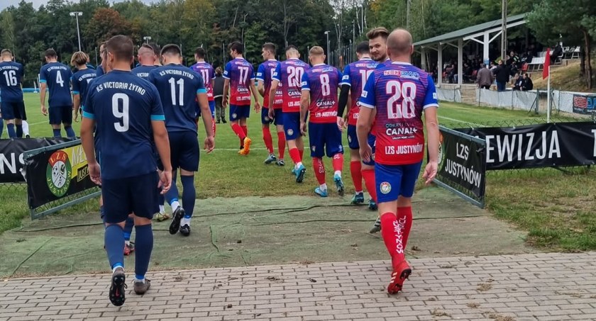 Kabaret w Justynowie z sędziami z Łodzi w roli głównej