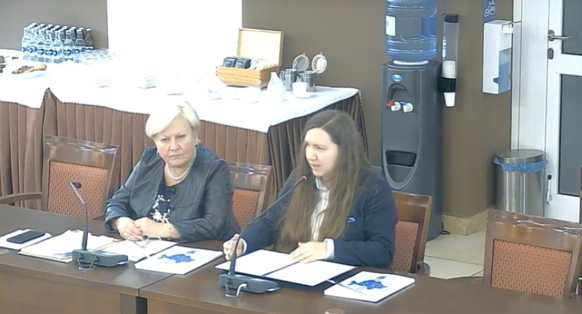 Sesja Rady Powiatu, a na niej „Programu Opieki nad Zabytkami Powiatu Radomszczańskiego na lata 2022-2025”