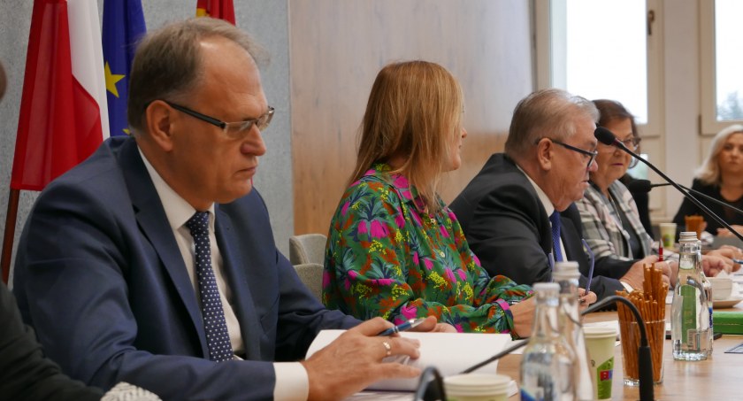 Przedsiębiorcy wręczyli prezydentowi apel: Nie podnoście podatku od nieruchomości