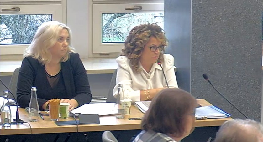Mariola Wypych: Proszę państwa o przegłosowanie tego punktu, bo chcemy wypłacać dodatek węglowy