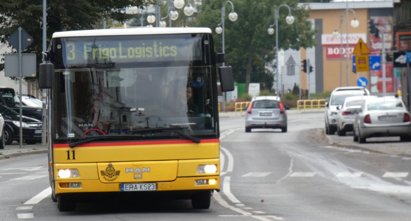 Darmowe przejazdy miejskimi autobusami dla wszystkich od stycznia. Potrzeba około 600 tys. zł