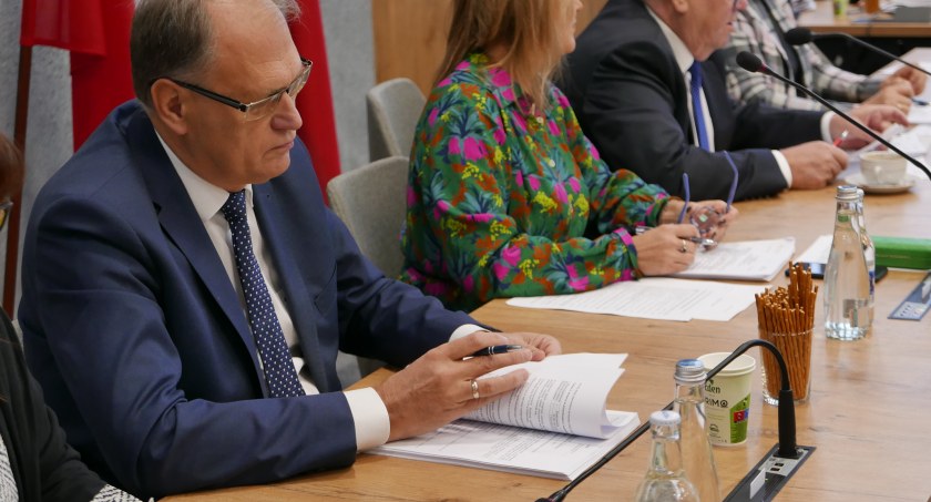  Andrysiak: „Obrażając mnie, obrażacie urzędników