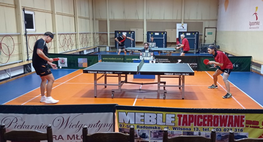 Tenis stołowy Najpierw lanie, potem wygrana tenisistów UMLKS-u