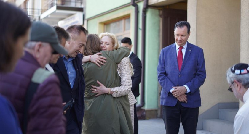 „Słuchałem i patrzyłem jak urzędnicy z niedowierzaniem kręcą głowami