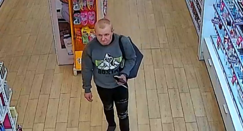 Dwóch mężczyzn kradło kosmetyki w jednej z drogerii w mieście. Poszukuje ich policja 