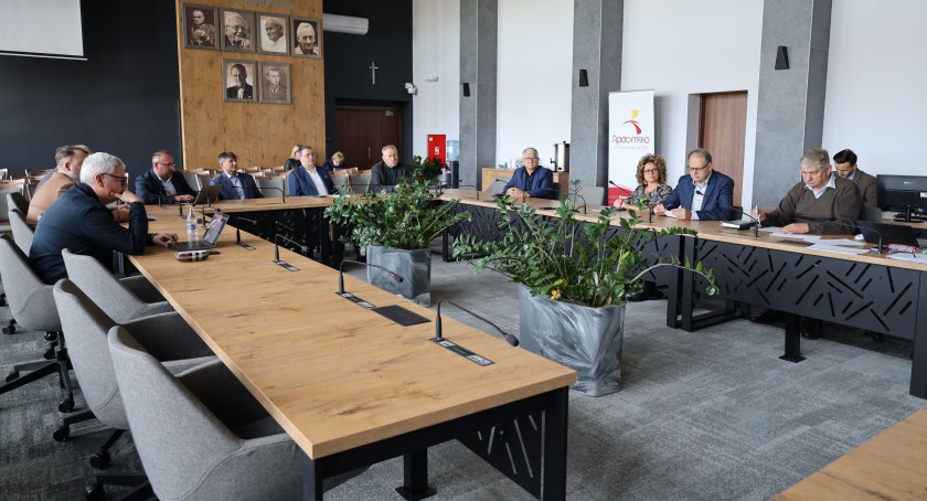 Przedsiębiorcy żądają od miasta sprostowania. Zarzucają manipulację. „Nieprawda, że godzimy się na podwyżkę podatków”