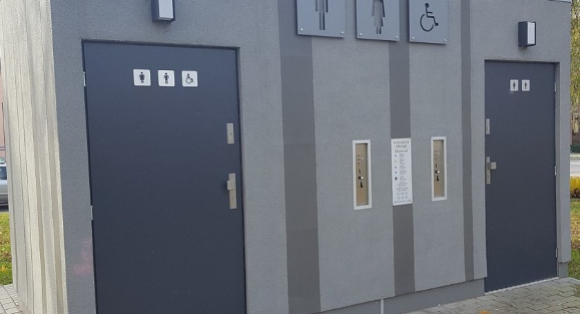 Miasto chciało budować toaletę za 420 tys. Po Waszych komentarzach rezygnuje. Jednak macie siłę