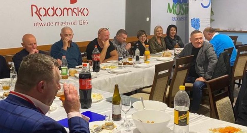 Burza o wódkę na spotkaniu na terenie MOSiR-u. Sprawdziliśmy. Wszystko zgodnie z prawem
