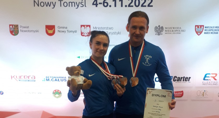 Medale naszych sztangistów w Mistrzostwach Polski Seniorek i Seniorów w Nowym Tomyślu