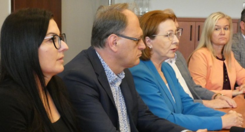 Jak internauci oceniają władze miasta? Oto wyniki naszej sondy