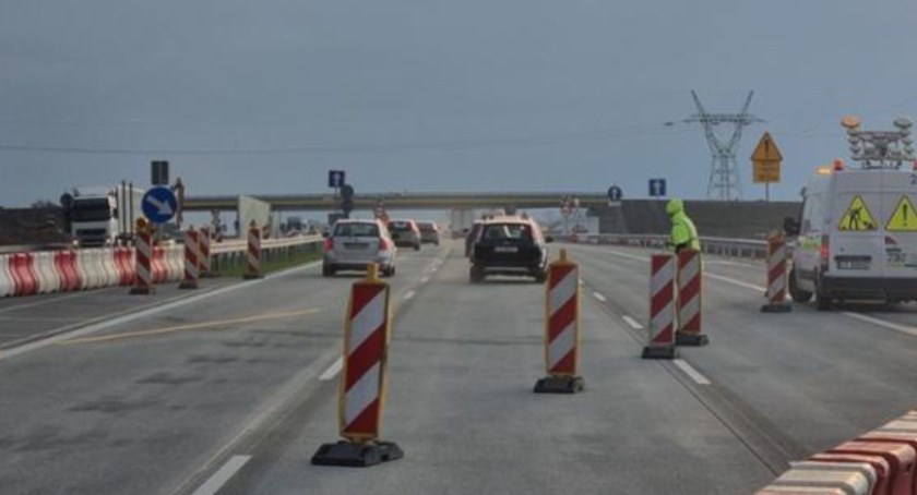 GDDKiA: Wielkimi krokami zbliża się finał prac na łódzkim odcinku autostrady A1. Kolejne 10 km oddane