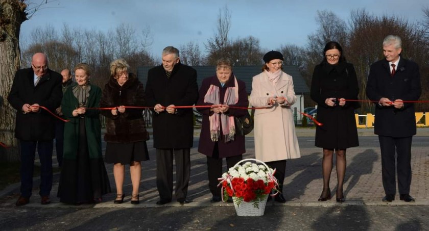 W gminie Żytno wyremontowano kilka dróg. Było uroczyste otwarcie i przecięcie wstęgi