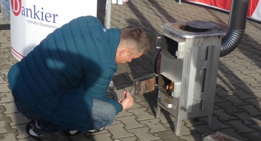 Radomsko kopciuchami stoi. W mieście jest ponad sześć tysięcy źródeł ciepła, które powodują smog